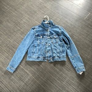 We the free Jean jacket never worn,with tags.